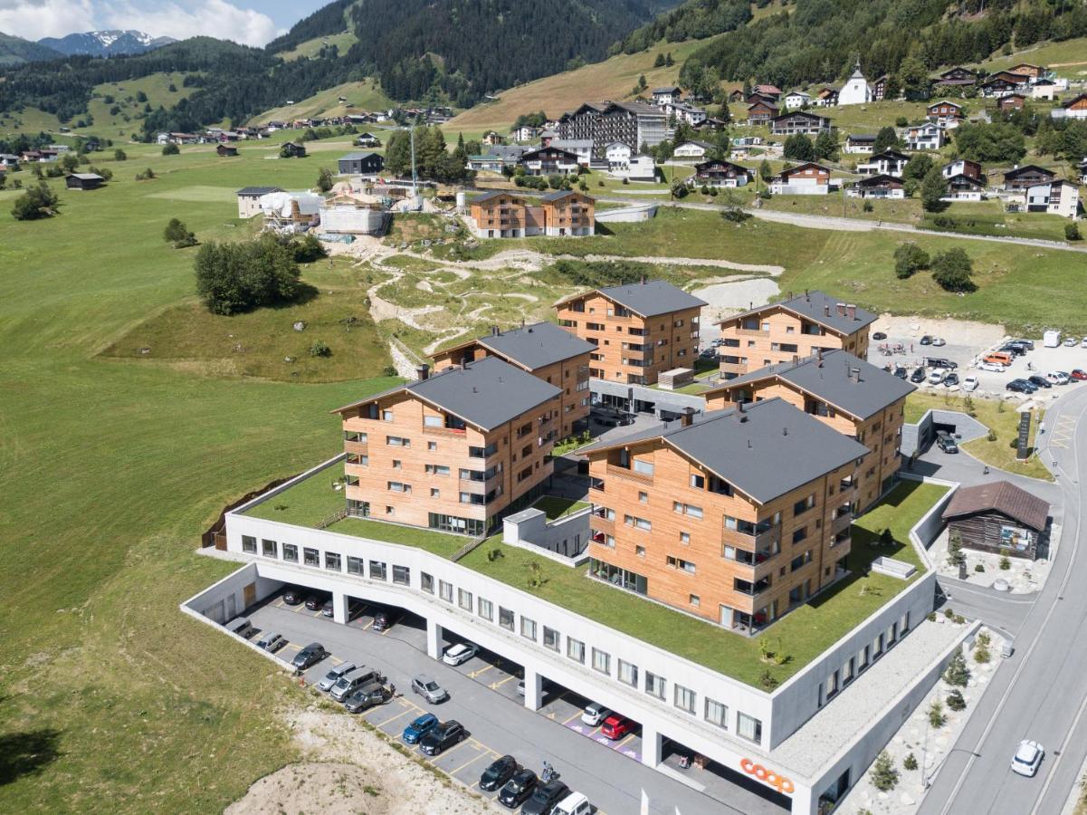 Catrina Resort Дизентис Екстериор снимка