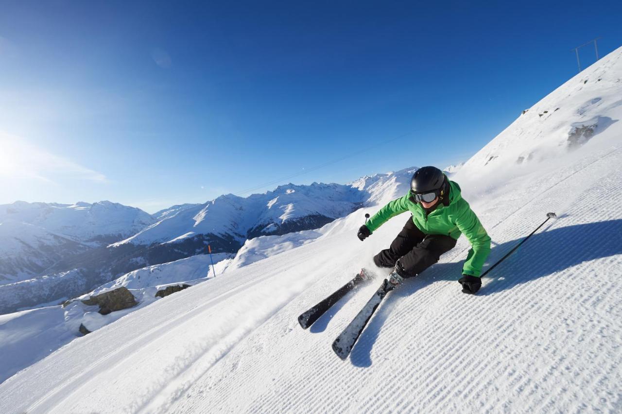 Catrina Resort Дизентис Екстериор снимка