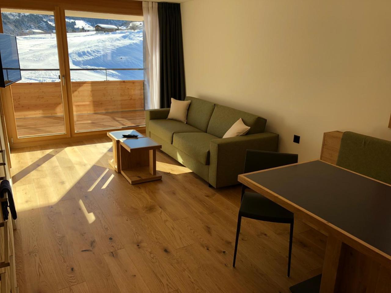Catrina Resort Дизентис Екстериор снимка